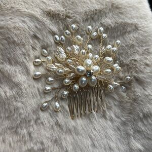 Art of the Swoon Gold Pearl Beaded Hair Comb